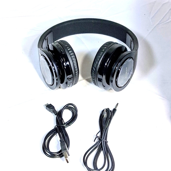 Burnester Black New In Box Wireless Noise Canceling Headphones - Picture 5 of 11